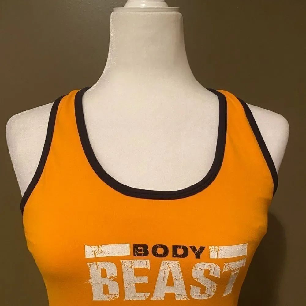 Beach Body Tank Top Size Medium - Picture 3 of 12